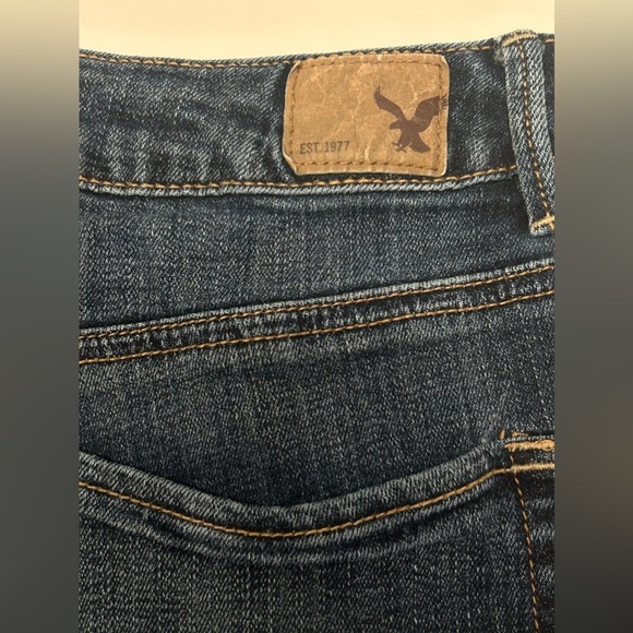 American Eagle Sky High Shortie Cuffed Raw Hem Shorts Size 12 *Run Small 8 - Picture 13 of 16